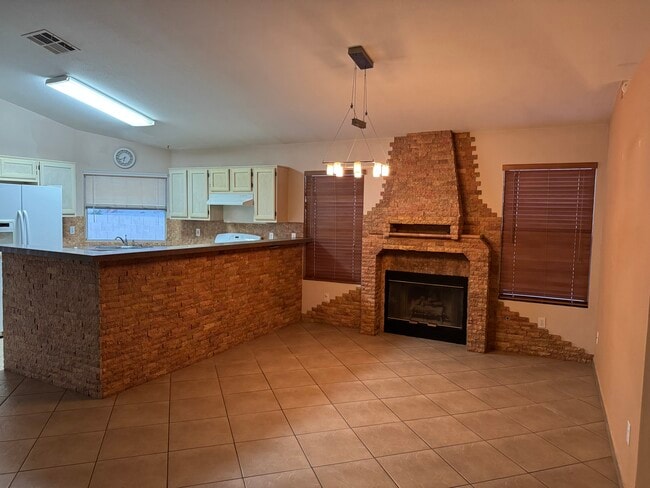 Building Photo - 8214 James Grayson Dr
