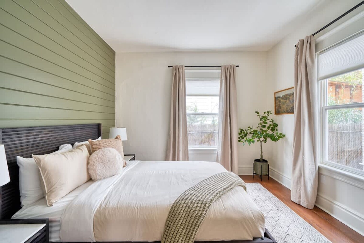 Building Photo - 1036 SE 12th Ave