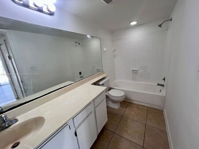 Building Photo - 5720 Rock Island Rd