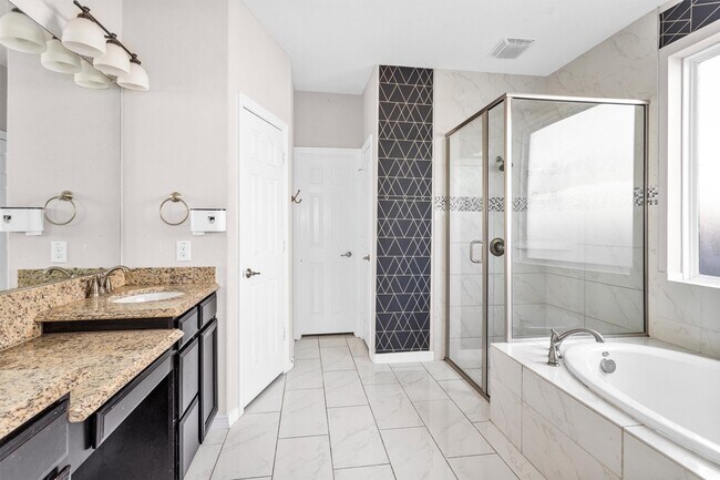 Building Photo - 6915 Pebble Pass Ln