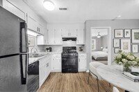 Interior Photo - Belmont Heights