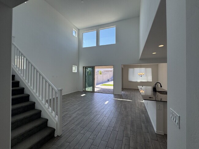 Building Photo - 12855 W Lamar Ct