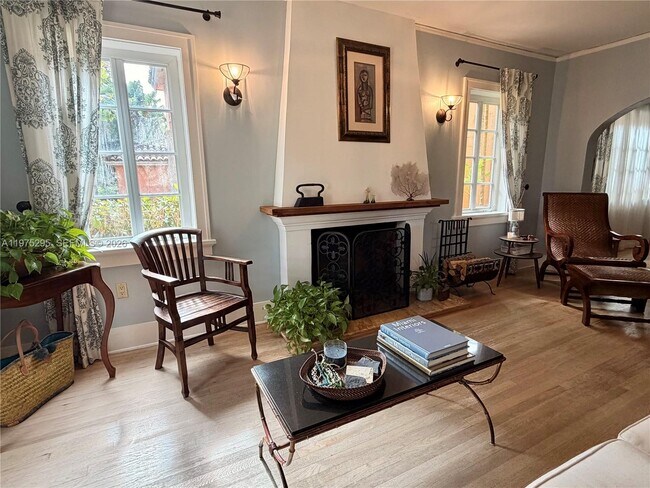 Building Photo - 1222 Ferdinand St