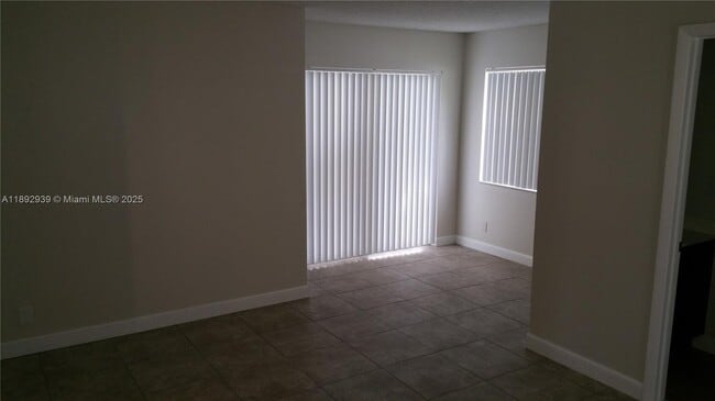 Building Photo - 7640 Westwood Dr