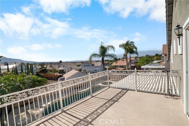 Building Photo - 2938 S Buena Vista Ave