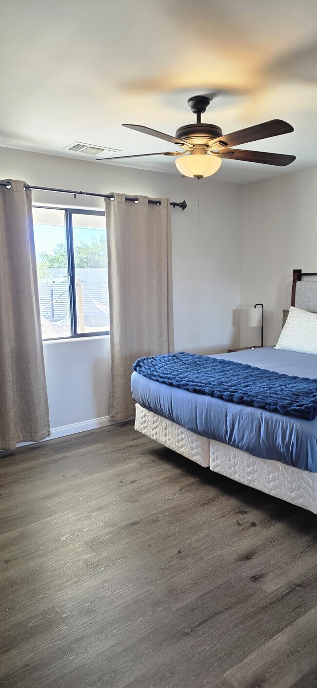 Building Photo - 8160 Palomar Ave