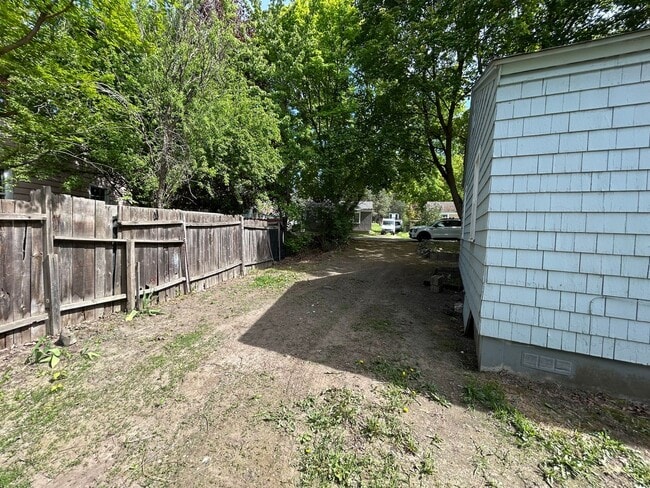 Building Photo - Cute 3 Bed, 1 Bath Home in Sunset Hill!