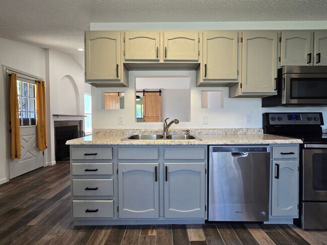 Building Photo - RENT REDUCTION & NEW IN MANAGEMENT - AVAIL...