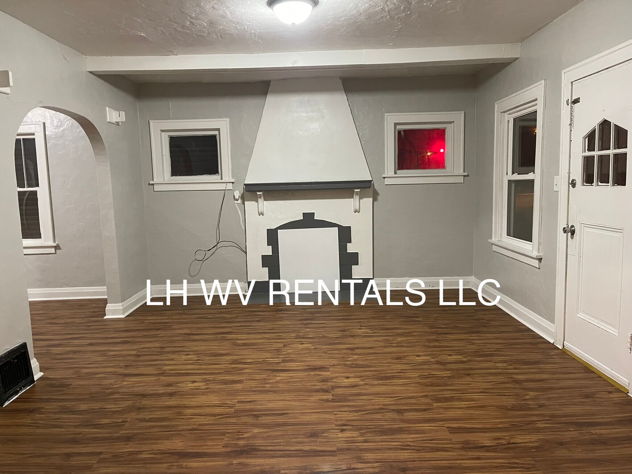 Living room - 3532 Orchard St