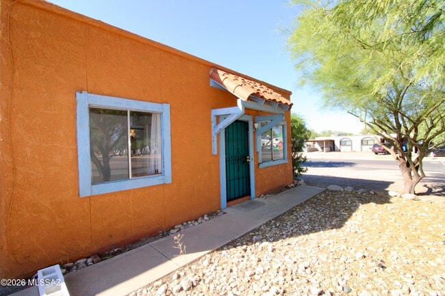 Building Photo - 4402 E Pima St