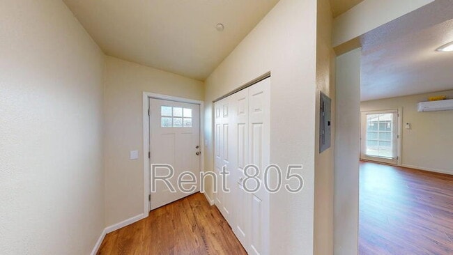 Building Photo - 622 S Seaward Ave