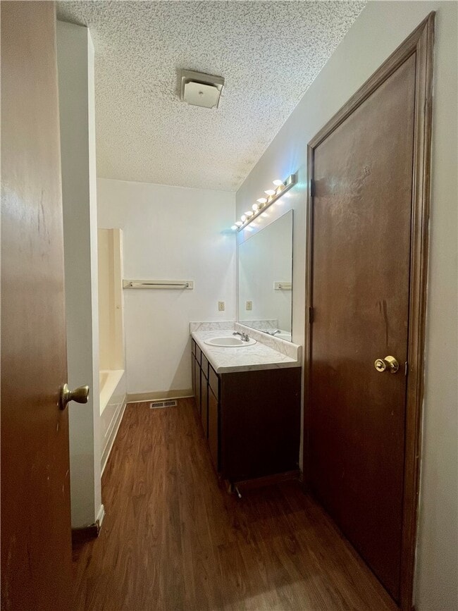 Building Photo - 4110 N Sunflower Cir