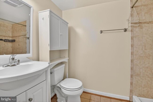 Building Photo - 4411 Edgefield Rd