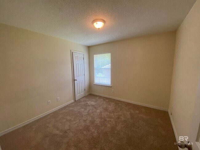 Building Photo - 9064 Brookside Ln