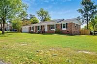Building Photo - 5635 Shenandoah Dr