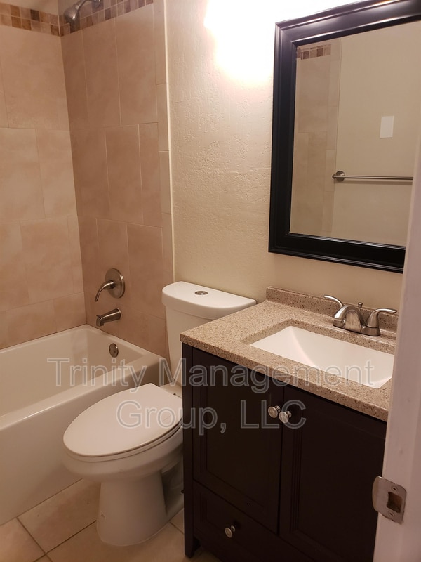 Building Photo - 5205 Drift Tide Dr