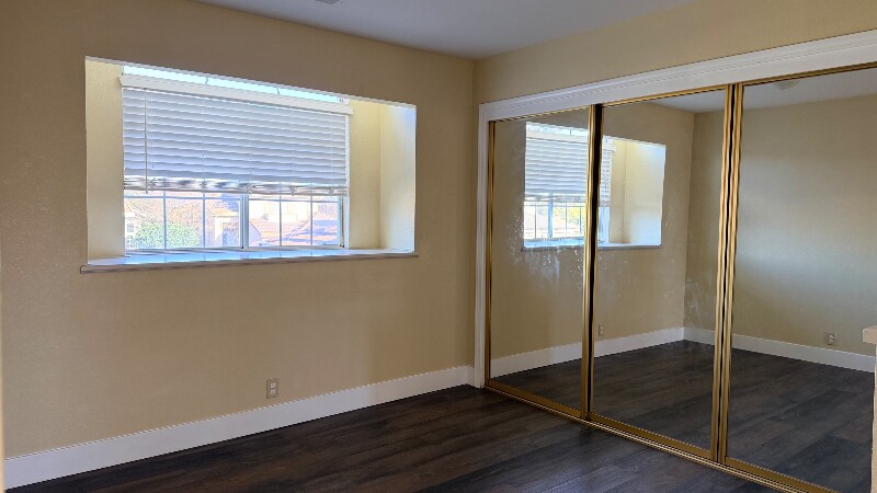 Building Photo - 1169 Zumstein Ct