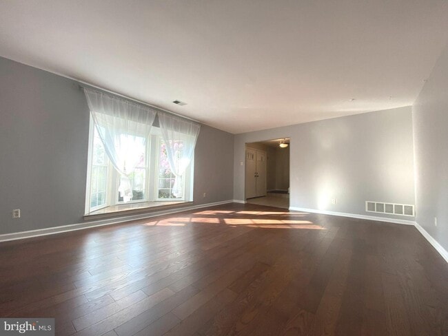 Building Photo - 199 Liberty Dr