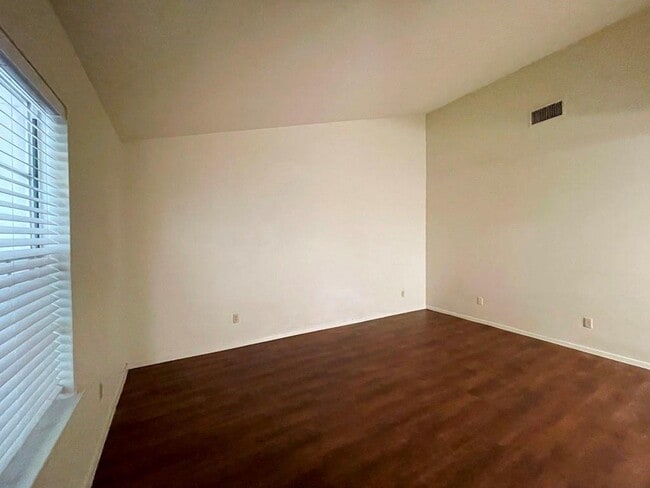 Building Photo - 4508 Dorsett Oaks Cir