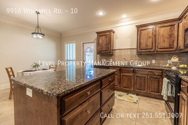 Building Photo - 9916 Windmill Rd