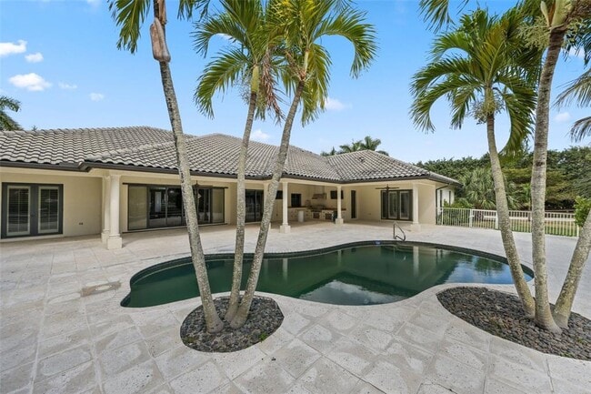 Building Photo - 10630 El Caballo Ct