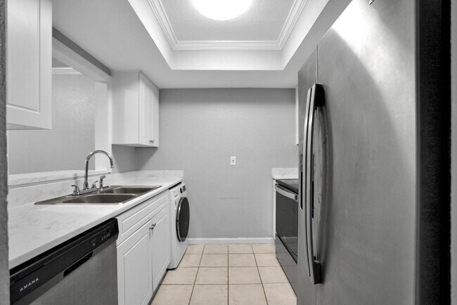 Building Photo - 3919 Bell Tower Dr