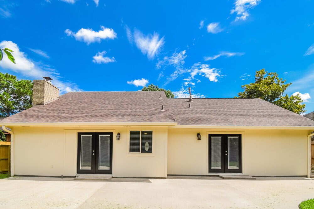 Building Photo - 6511 Gleneagles Dr