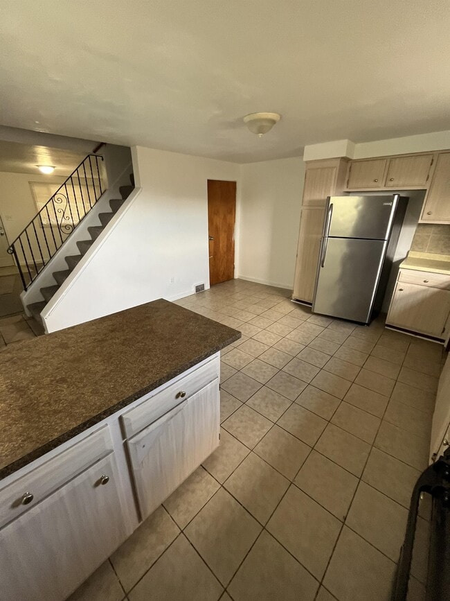 Building Photo - 1511 Ridge Ave