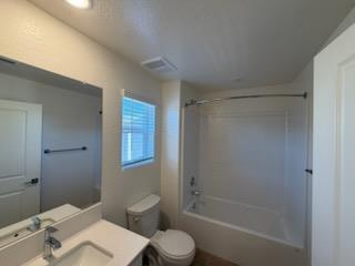 Building Photo - 6575 E Cresthaven Dr