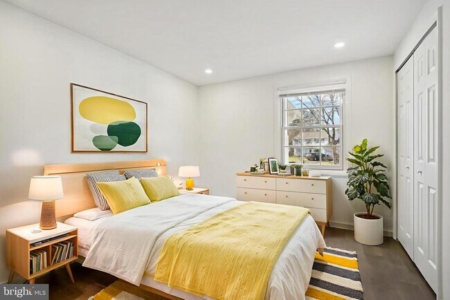 Building Photo - 13134 Madonna Ln