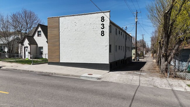 Building Photo - 838 West Center Street