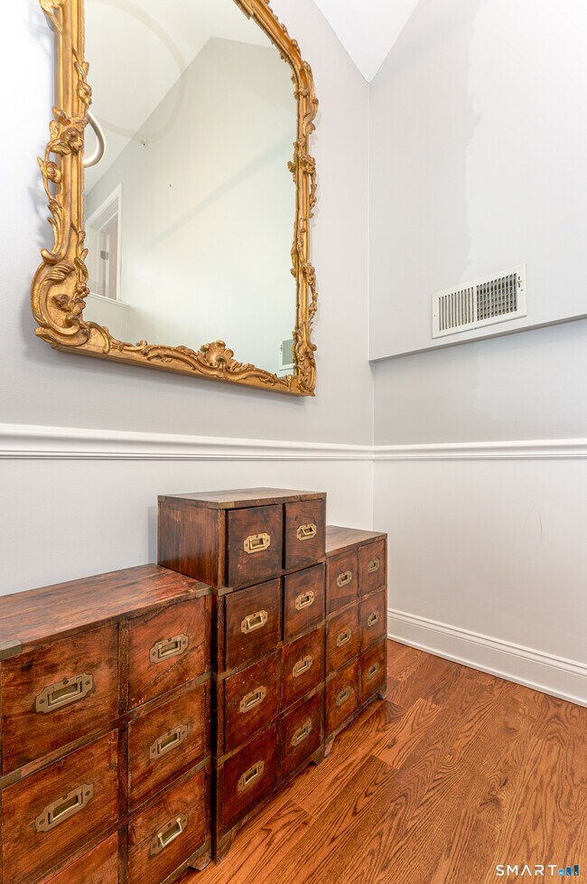 Building Photo - 280 Old Lambert Rd