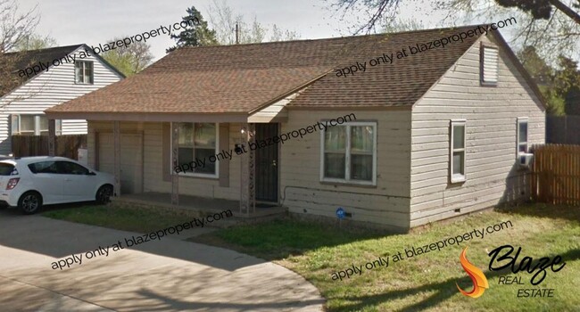 Primary Photo - 2 Bed 1 Bath Home | Fresh Paint & New Floo...