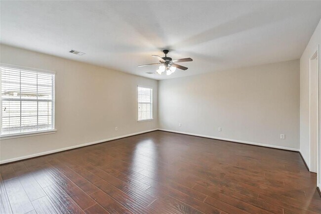 Building Photo - 7718 Shavano Ln
