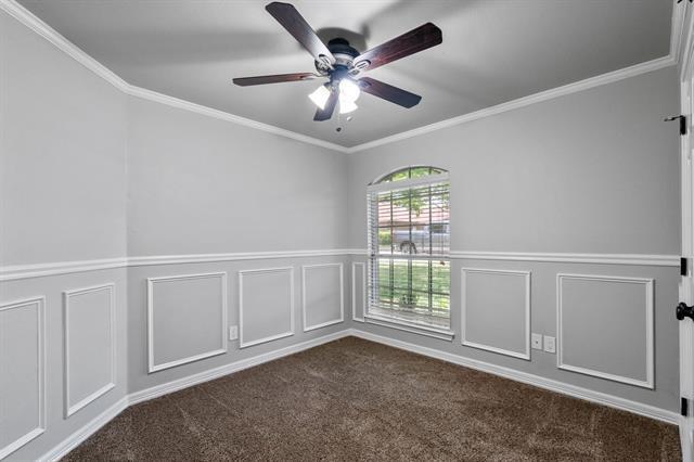 Building Photo - 1802 Ridgewood Dr