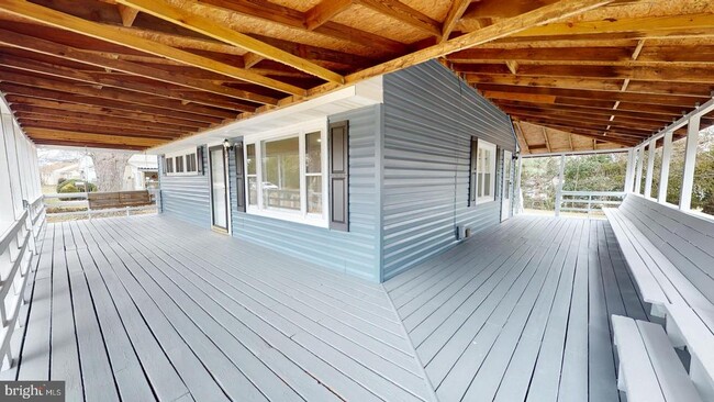 Building Photo - 6511 Enfield Dr