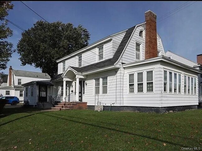 Building Photo - 601 Wadsworth St