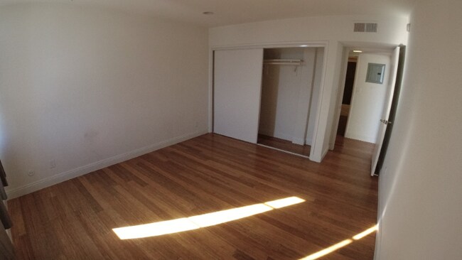 Building Photo - 1211 Horn Ave