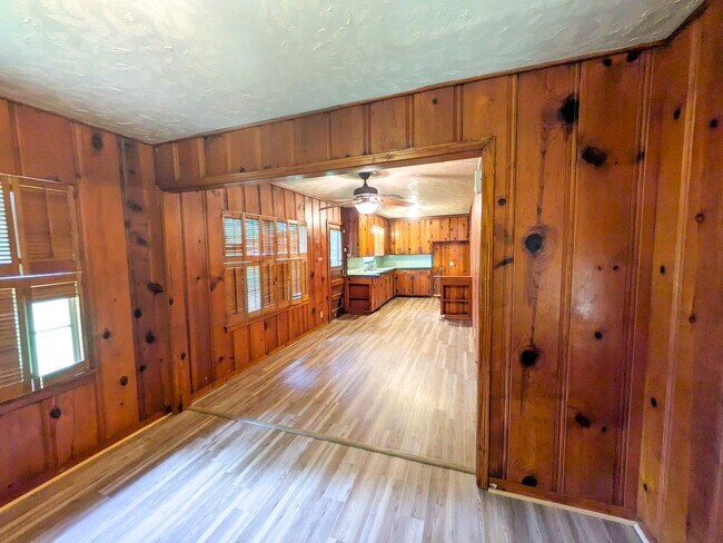 Building Photo - 4510 El Paso Ave
