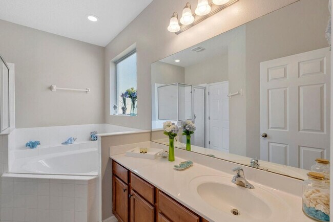 Building Photo - 620 Orange Cosmos Blvd