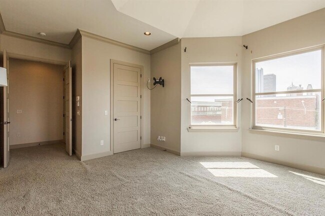 Building Photo - 226 Russell M.Perry Ave