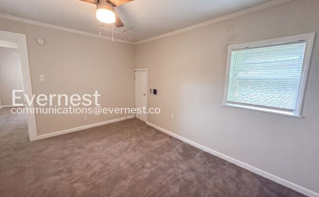 Building Photo - 4-Bed/2-Bath/Pet Friendly/Available Soon!