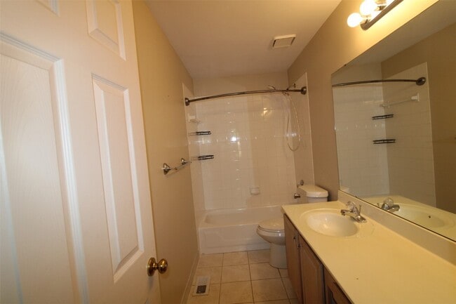 Building Photo - 1647 Wildhorse Pkwy Dr