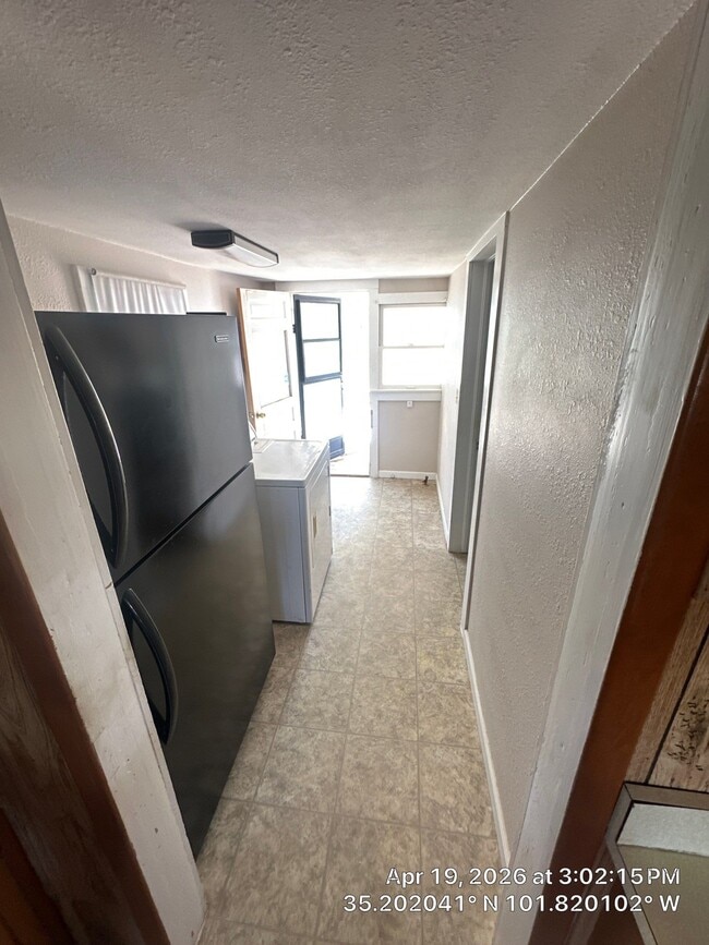 Building Photo - 901 S Roberts St