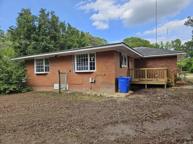Building Photo - 853 Shannon Dr