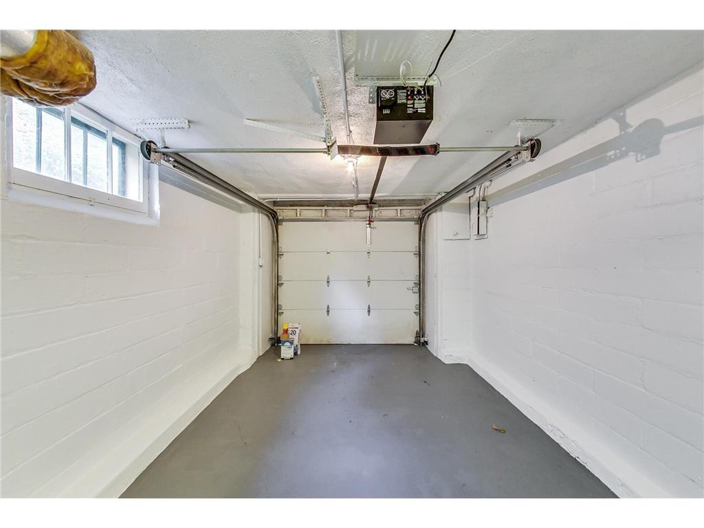 Building Photo - 564 Brimhall St