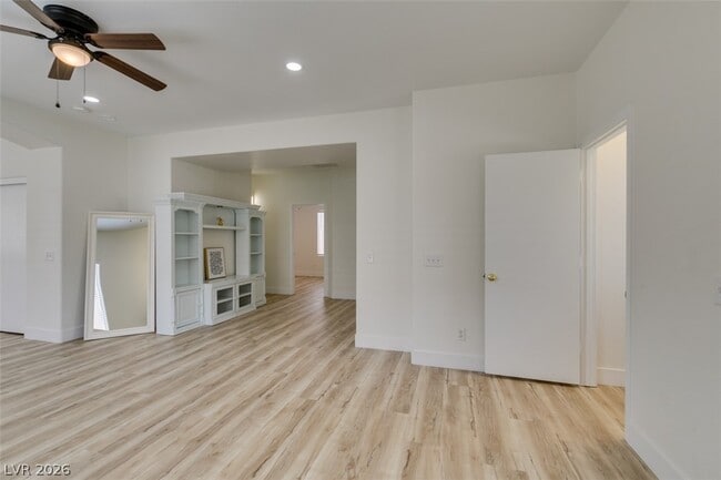 Building Photo - 10959 Pumpkin Ridge Ave