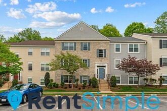 Building Photo - 12113 Chaucer Ln