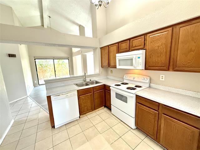 Building Photo - 6010 Hollyleaf Dr