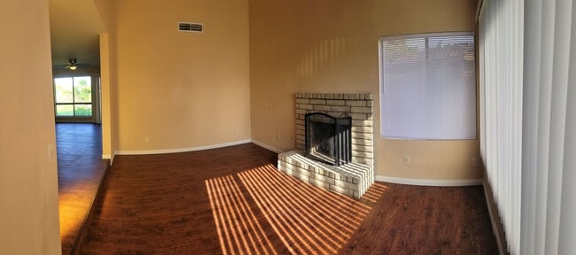 Building Photo - Spacious Home with Limited-Time Split Deposit Offer